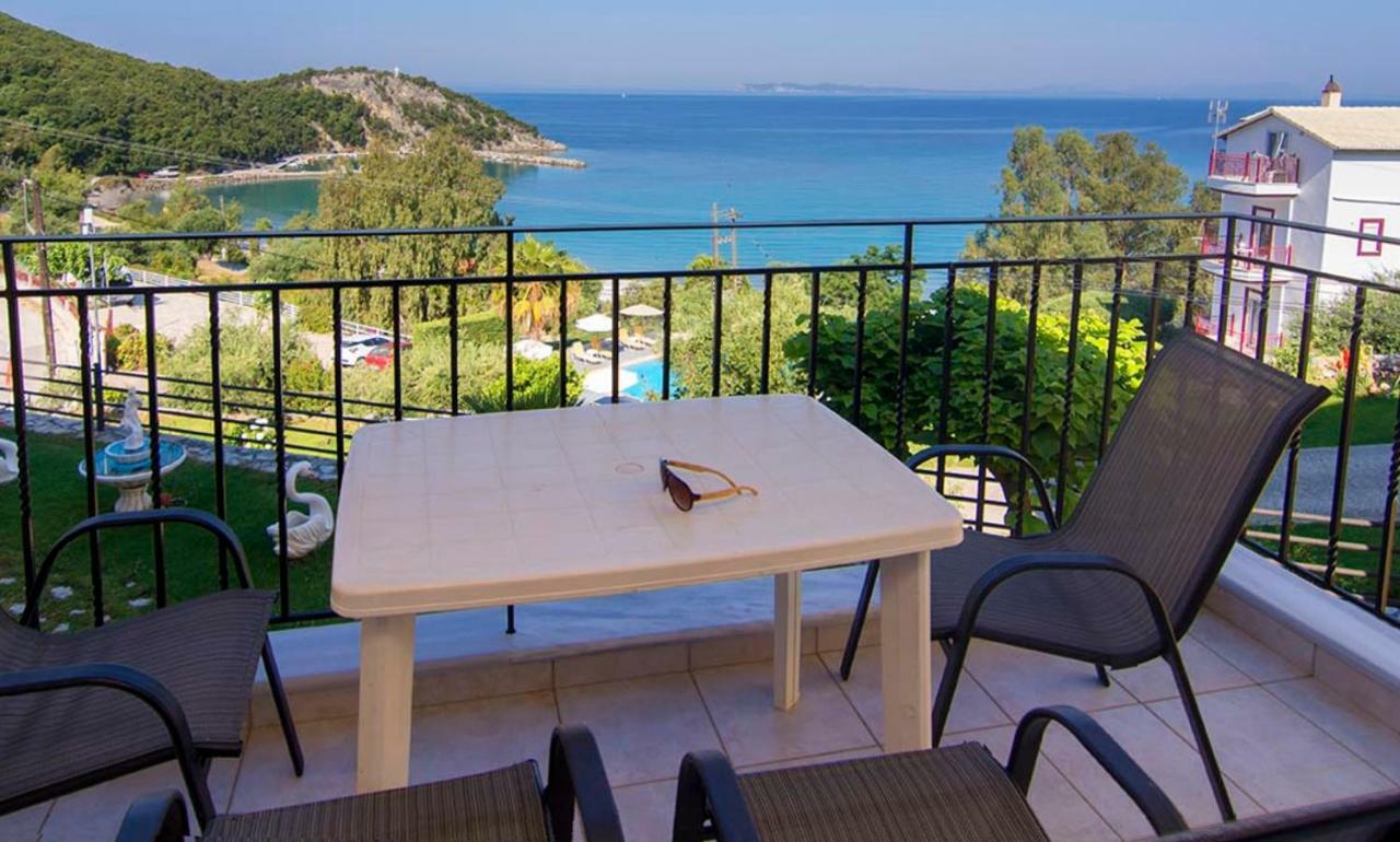 Alexios Apartments Perdika  Extérieur photo